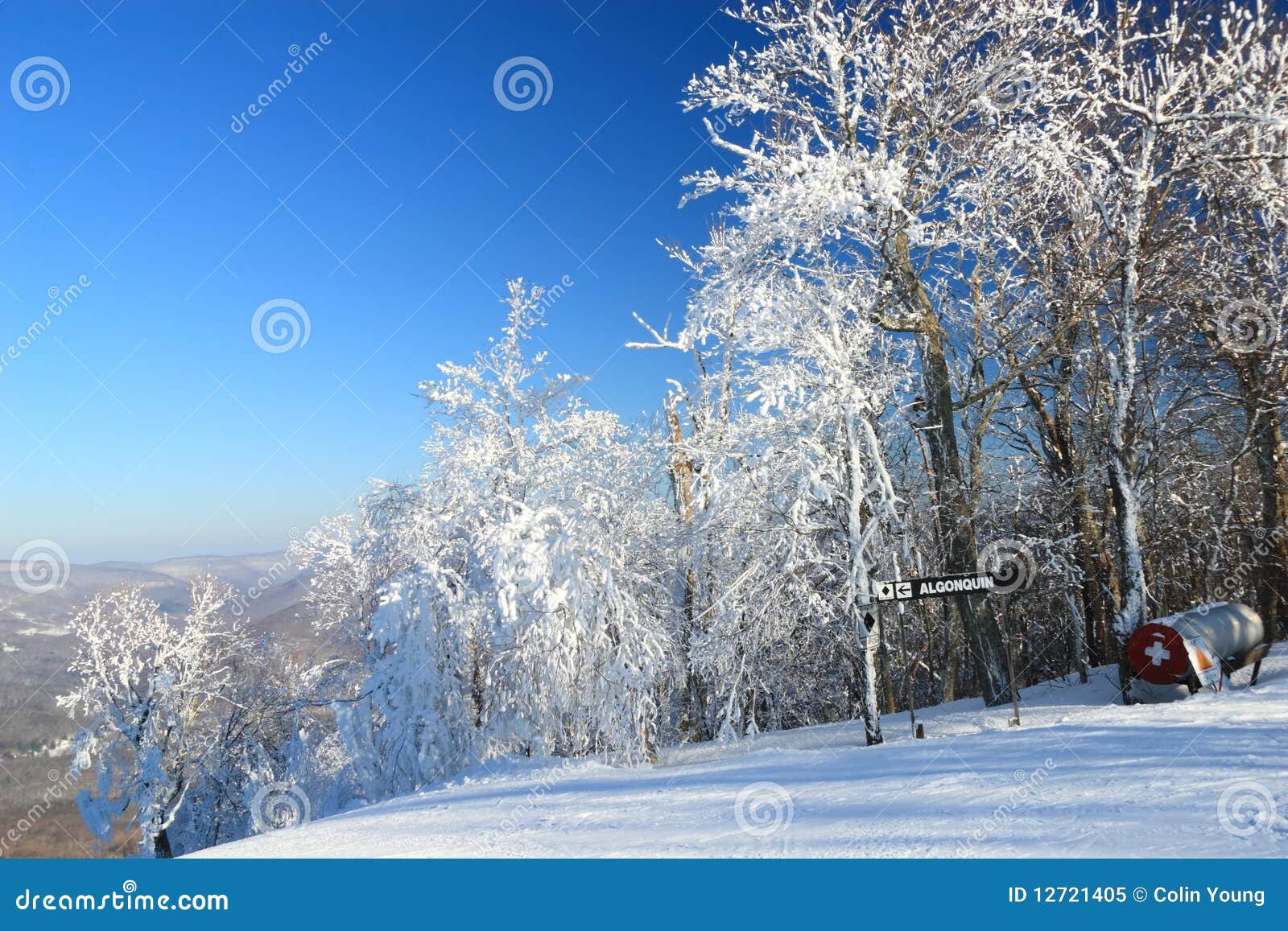Top of Belleayre Mountain stock image. Image of frozen 12721405