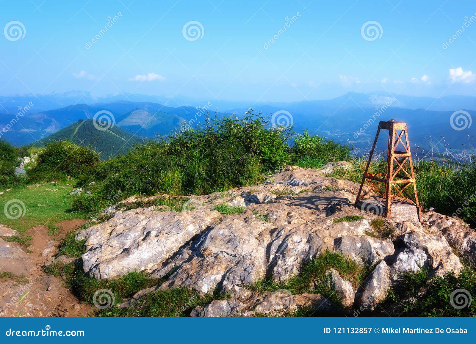 Top de la montaña de Pagasarri en Bilbao