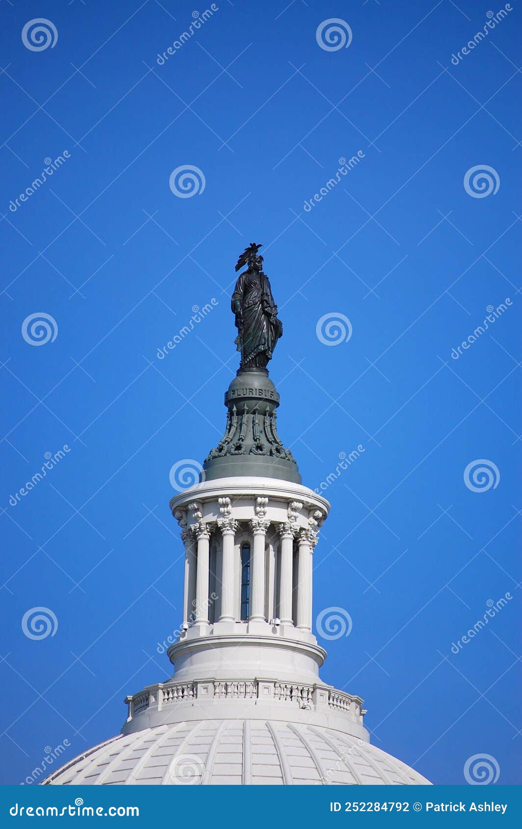 United States Capitol Building Stock Photo Image of statue, states 252284792