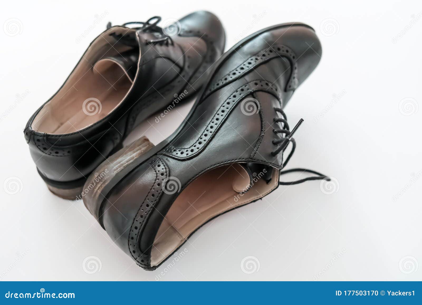plain black leather shoes womens