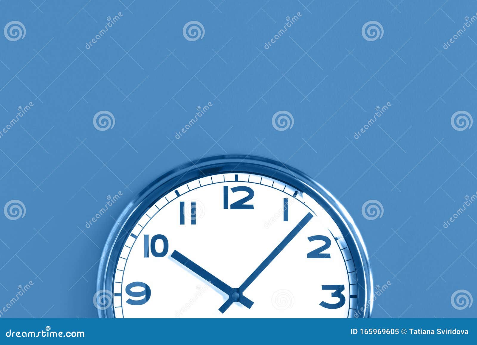 Top Half of Big Wall Clock on Blue Background Stock Image - Image of  change, arrow: 165969605