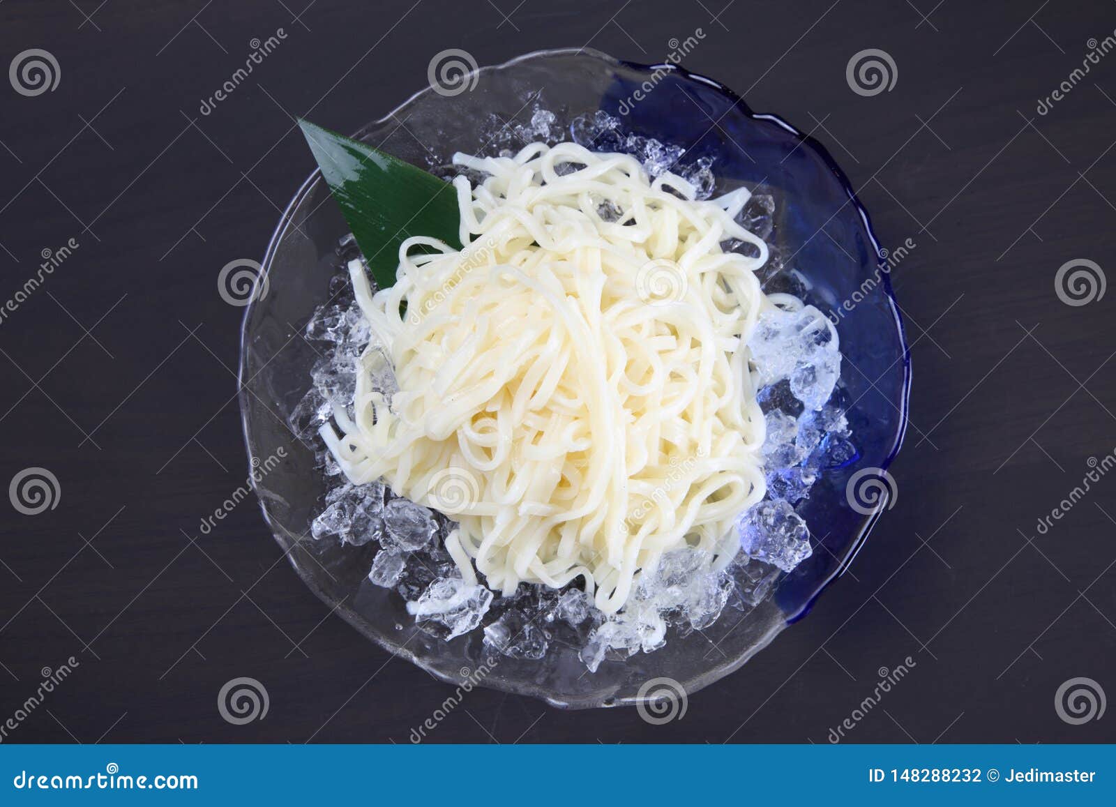 top shot of cold inaniwa udon