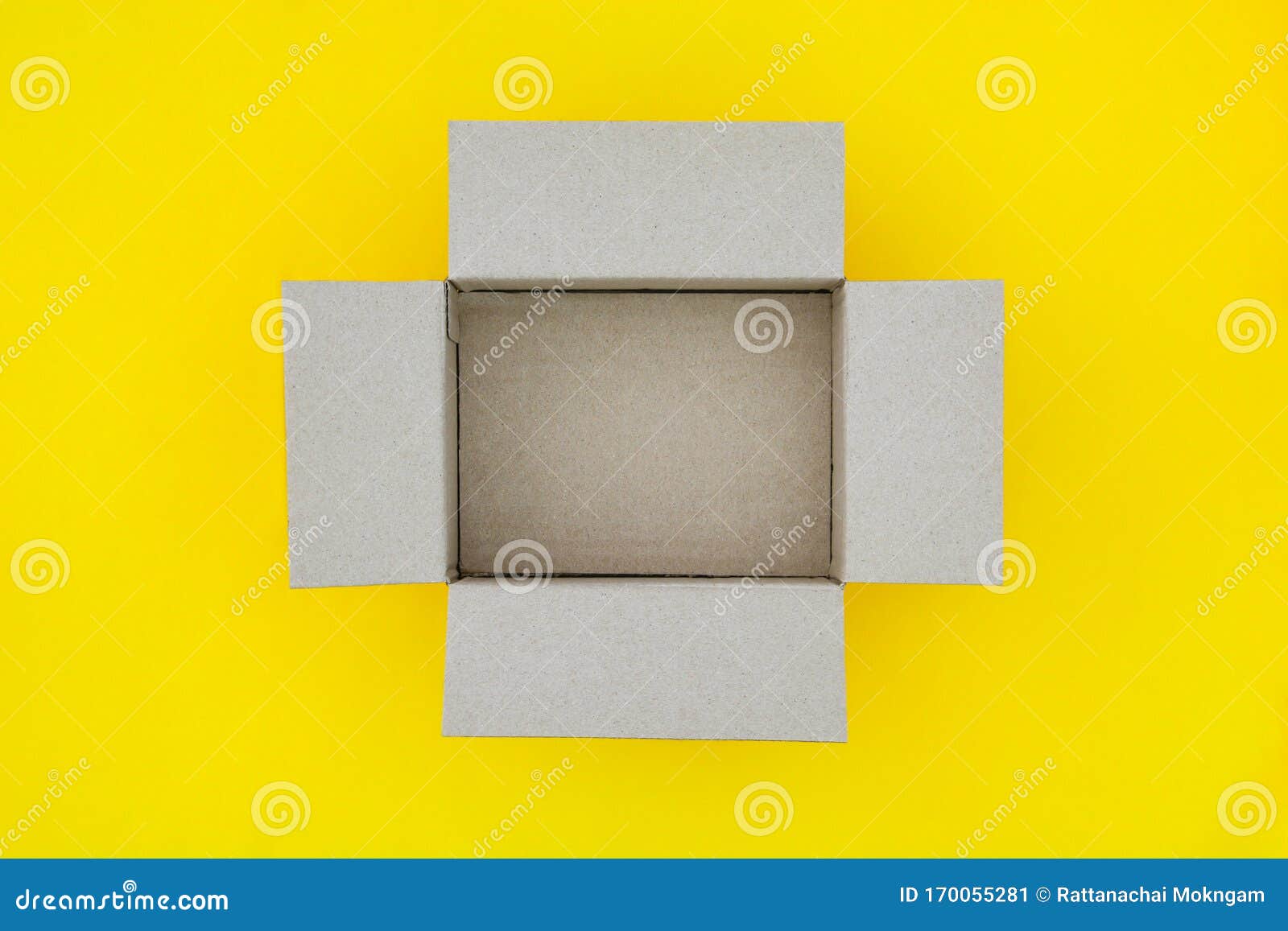 Download 1 295 Top View Open Box Yellow Photos Free Royalty Free Stock Photos From Dreamstime PSD Mockup Templates