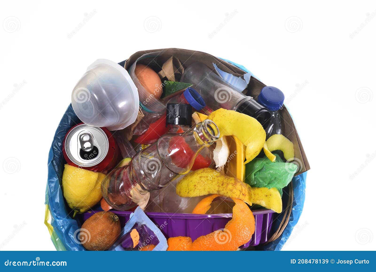 464 Kitchen Garbage Can Stock Photos, High-Res Pictures, and Images - Getty  Images