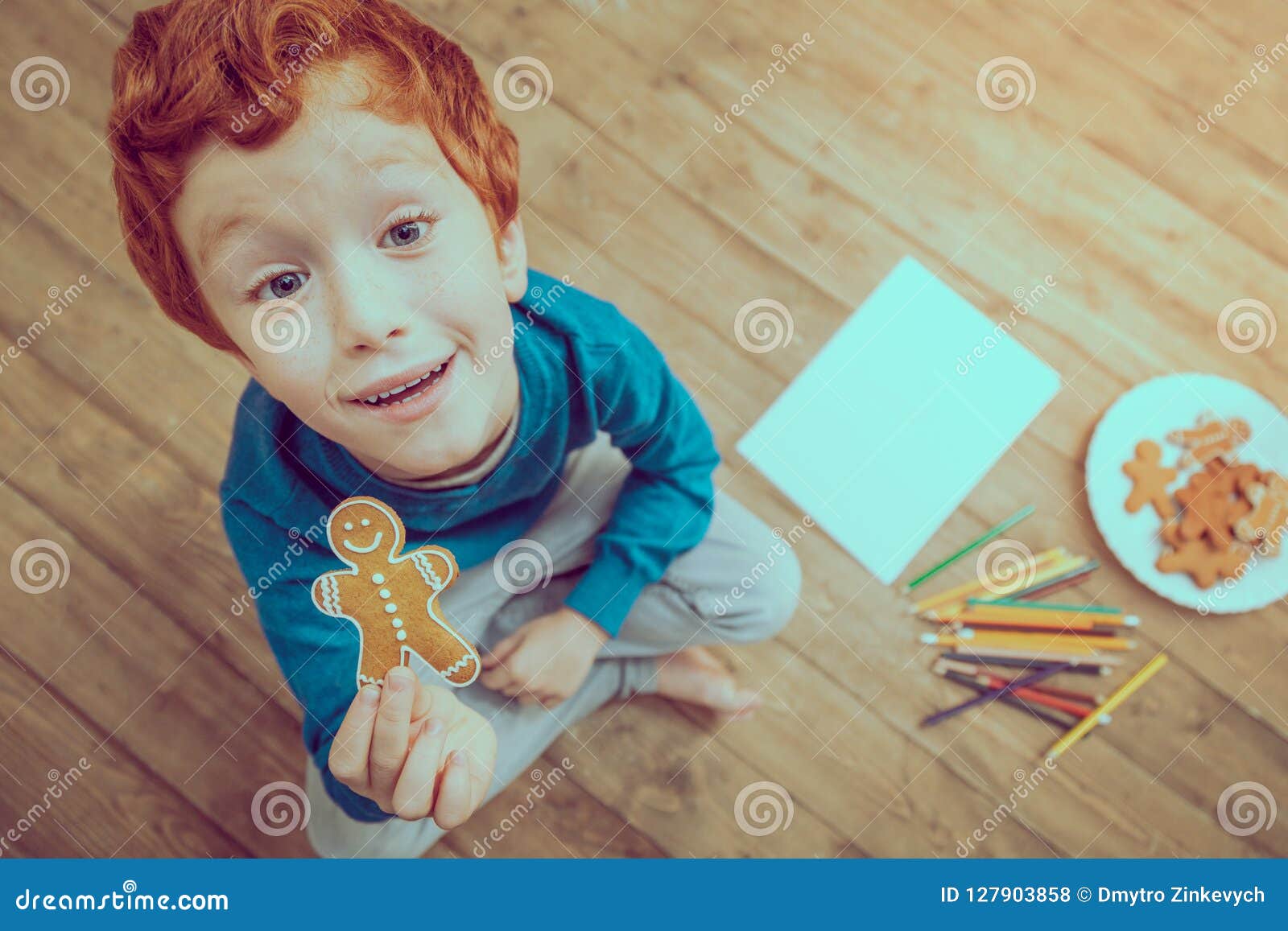 fron viewpic of a kid fron viewpic of a kid