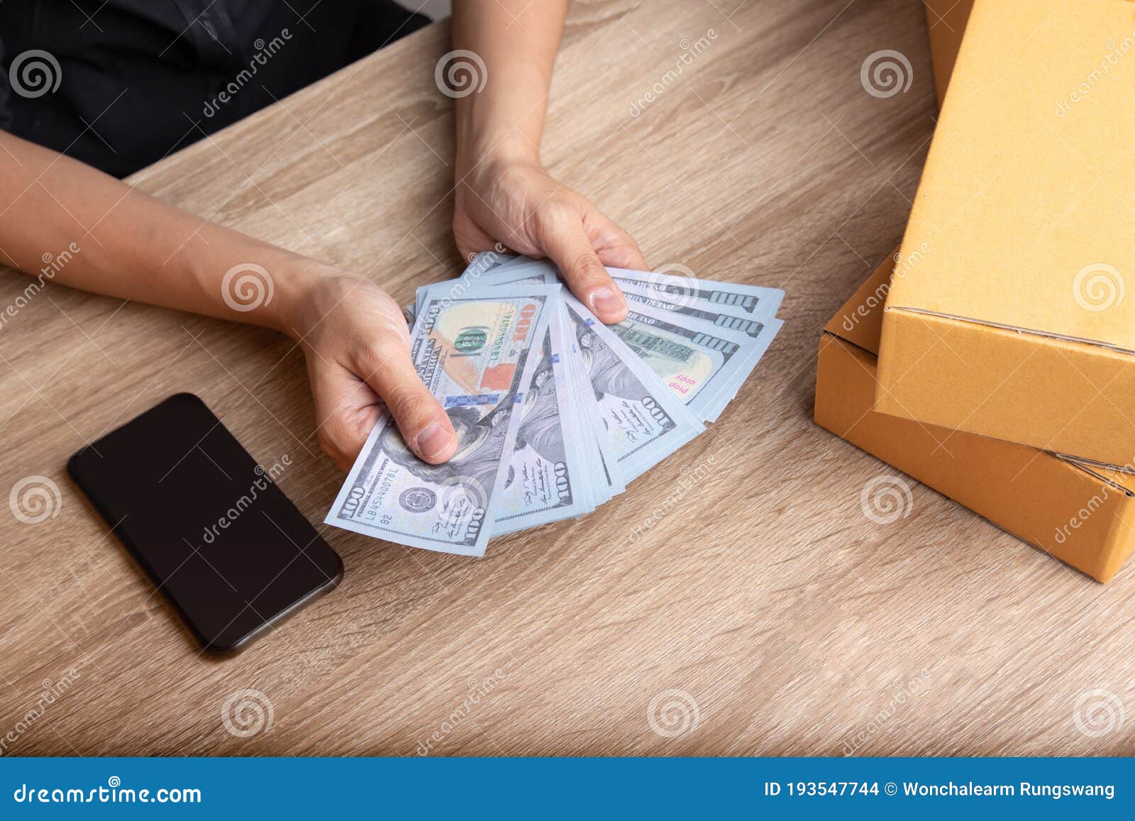 Download 9 896 Money Mockup Photos Free Royalty Free Stock Photos From Dreamstime
