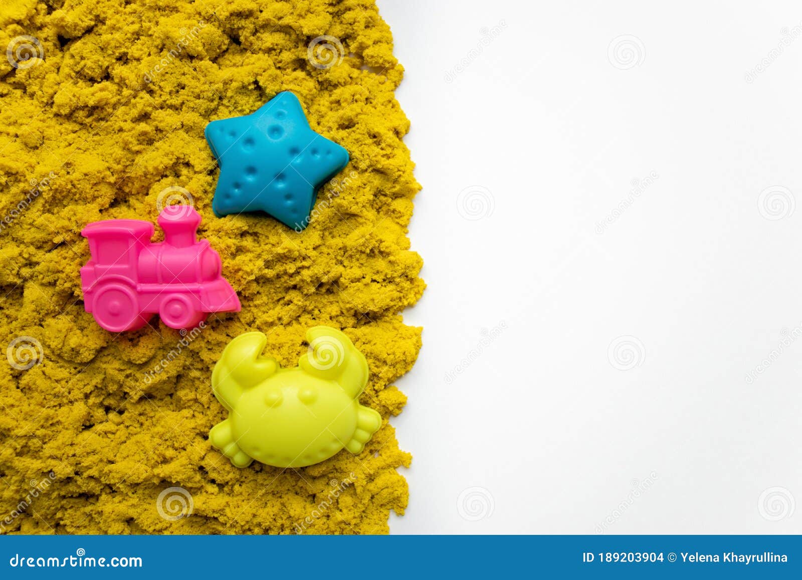 Top View Yellow Kinetic Sand with Molds. Magic Sand for Children. Selective  Focus Stock Photo - Image of leisure, play: 189203904