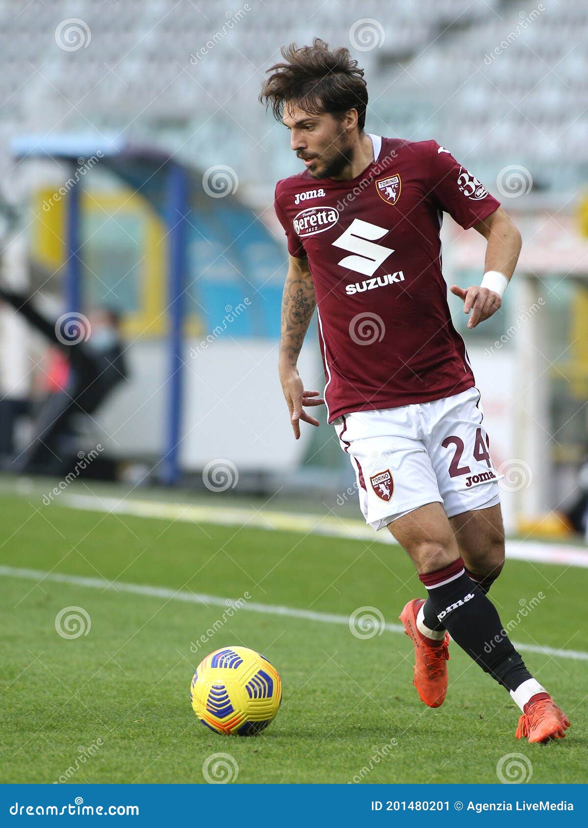 Torino FC vs FC Crotone editorial photo. Image of football - 201480201