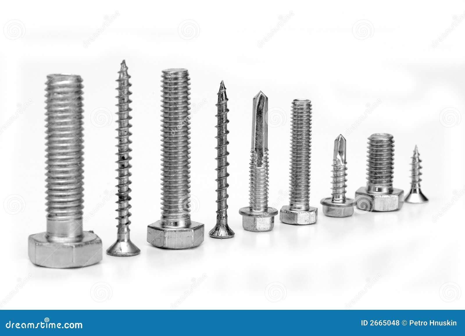 Tornillos y tornillos. foto de archivo. Imagen de sujetadores 2665048