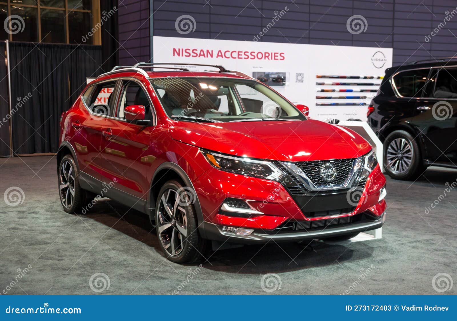 https://thumbs.dreamstime.com/z/toronto-canada-red-nissan-qashqai-j-compact-crossover-suv-produced-japanese-car-manufacturer-nissan-motor-corporation-displayed-273172403.jpg