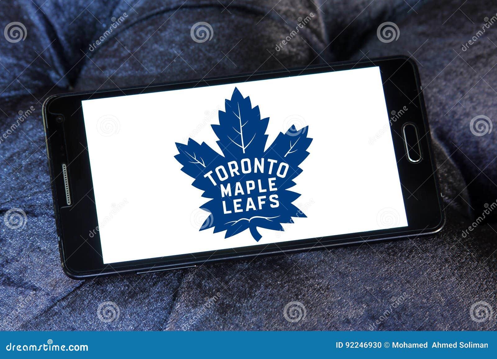 374 Leafs Logo Photos Free Royalty Free Stock Photos From Dreamstime