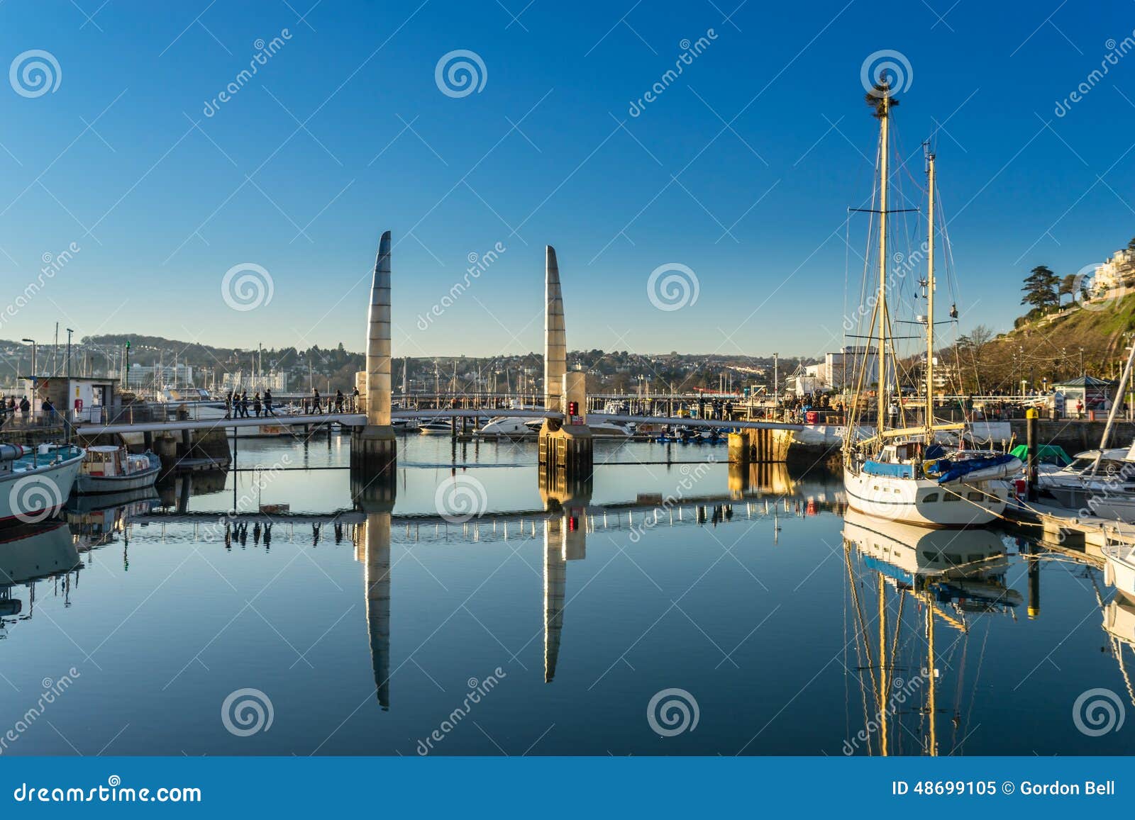 Torquay op Engelse Riviera stock afbeelding. Image of visserij 48699105