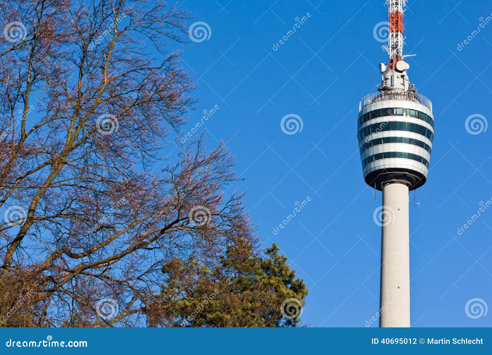 Torre da televisão foto de stock. Imagem de europa, horizonte - 40695012