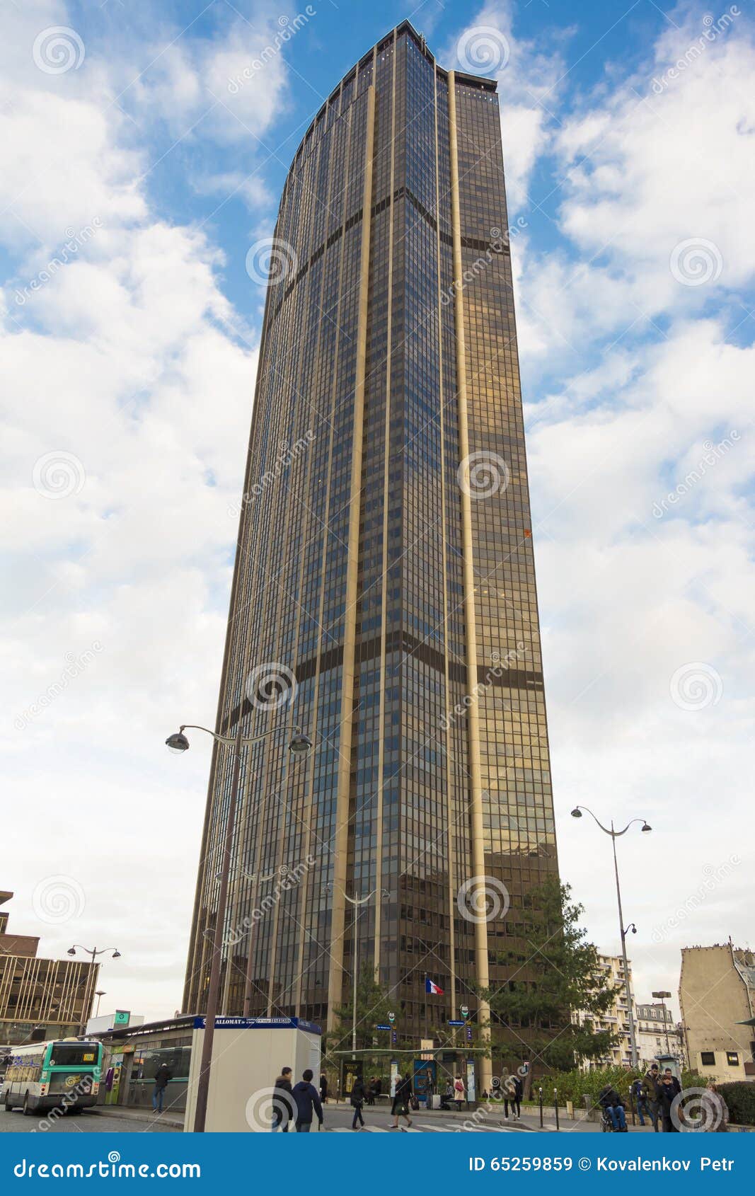 A Torre De Montparnasse, Paris, França Imagem de Stock Editorial - Imagem de  povos, exterior: 65259859