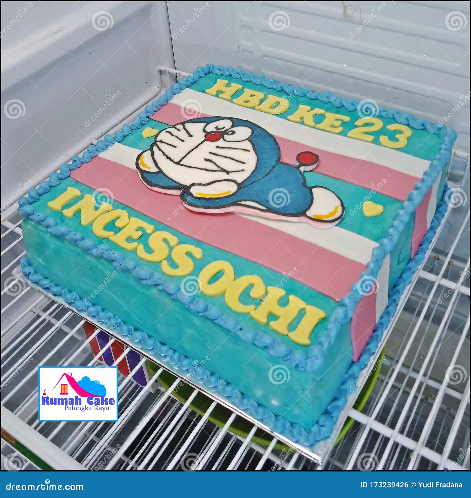 Torta De Cumpleaños Doraemon Foto editorial - Imagen de torta: 173239426