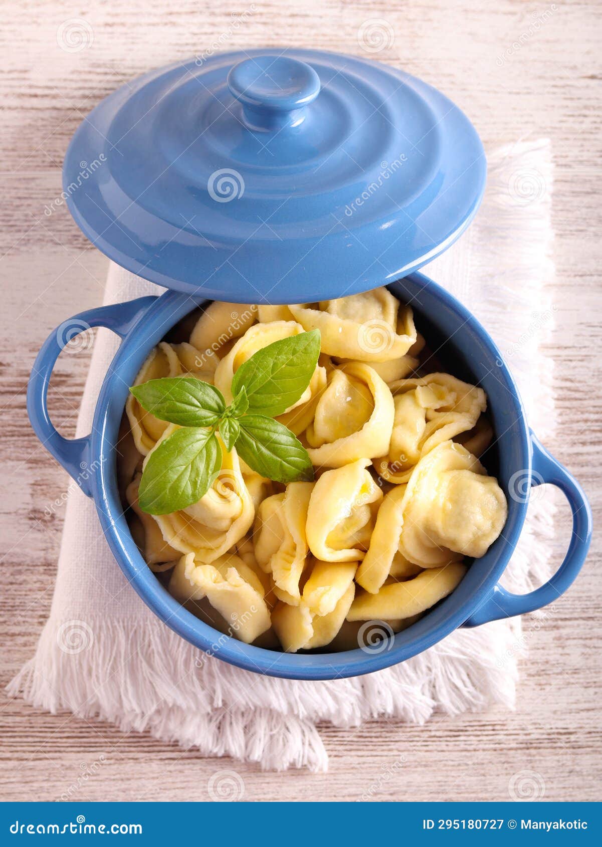 Tortellini with Spinach, Cheese Stock Image - Image of space, brunch