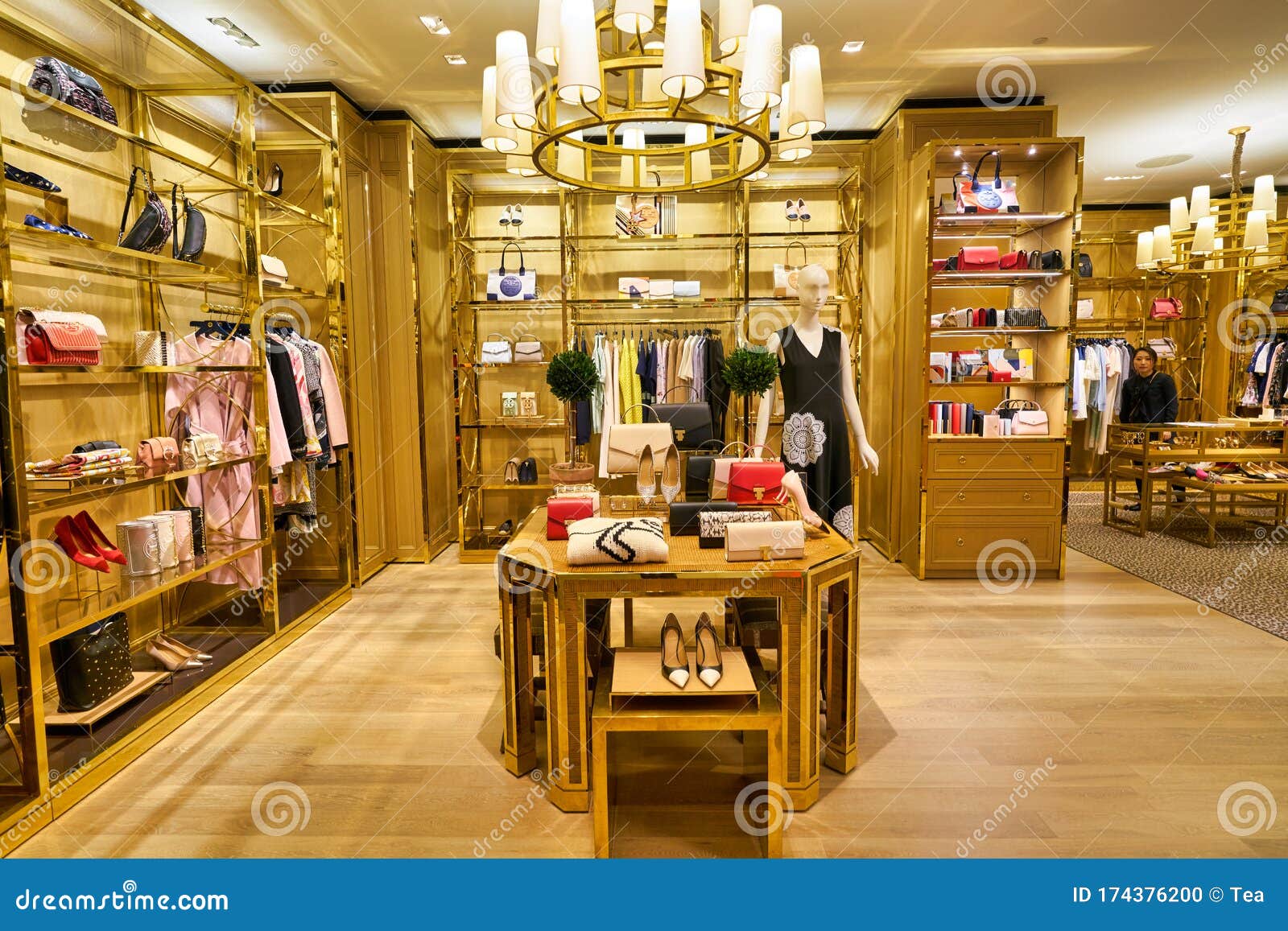 Tory Burch store editorial image. Image of interior - 174376200