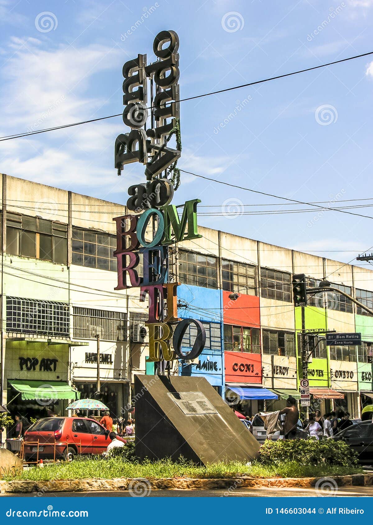 Totem Welcome of Bom Retiro, on Entrance of Neighborhood Editorial Stock  Image - Image of marketplace, famous: 146603044