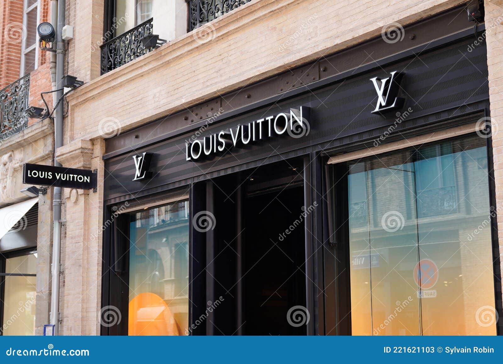 Louis Vuitton Logo and Letters Sign of Store Luxury Brand Fashion Shop  Editorial Image - Image of boutique, clothes: 203070510