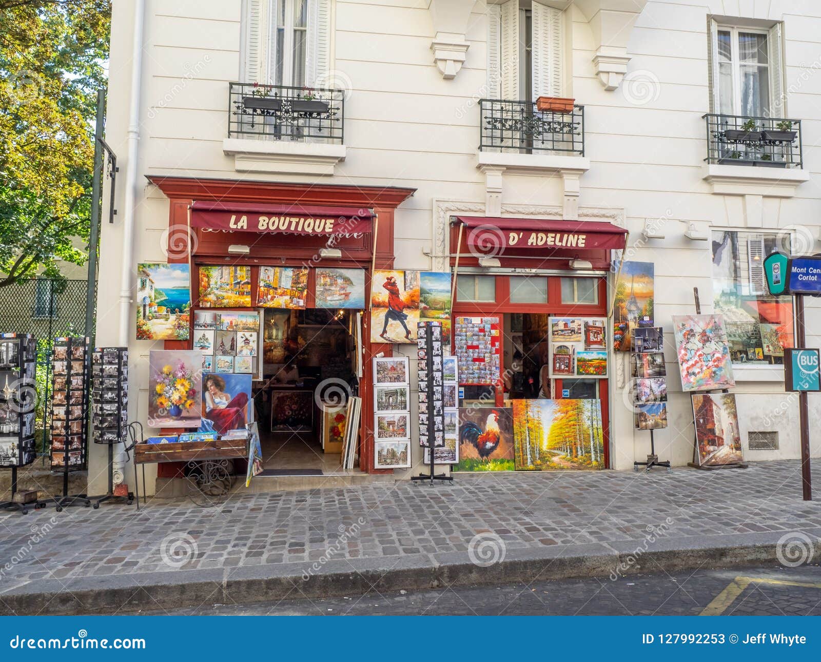 tourist shop paris