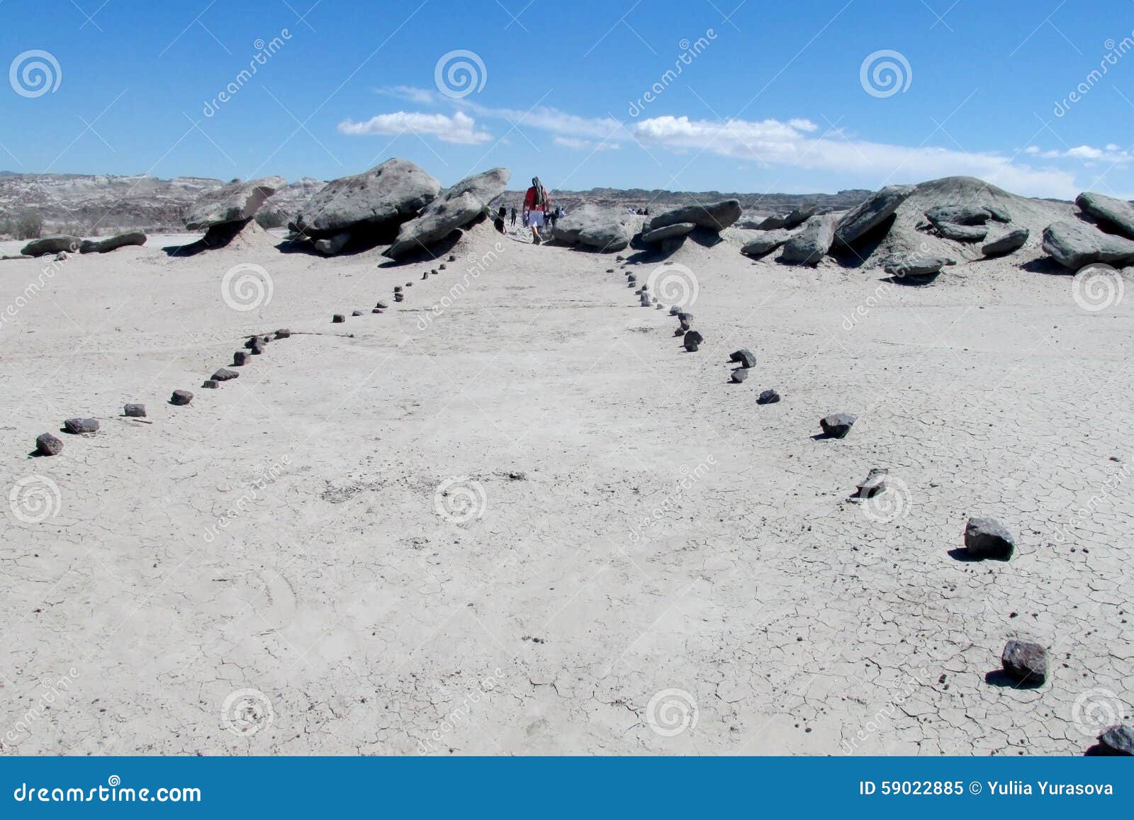 touristic path in desert, valle de la luna