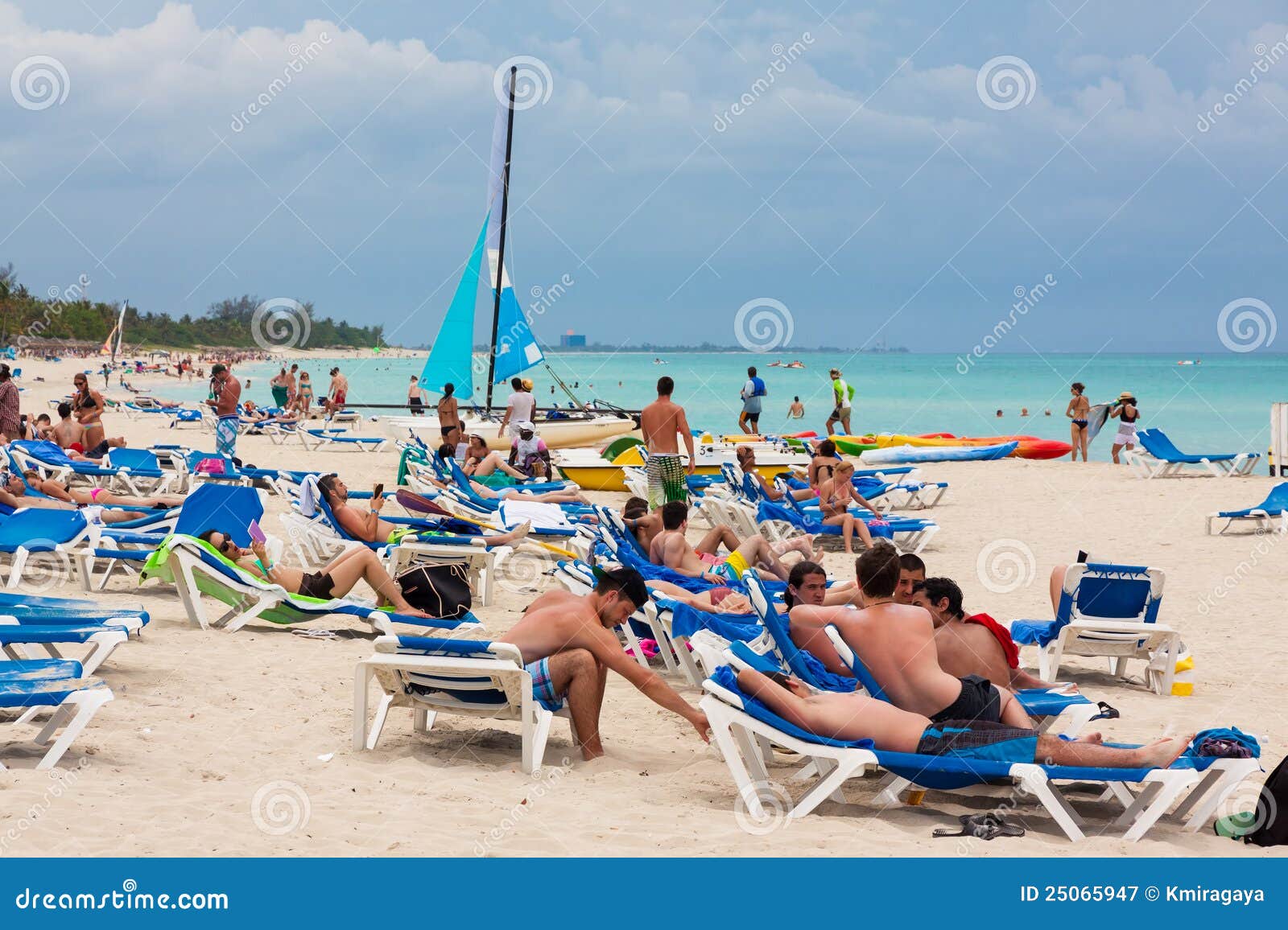 Tourists Enjoying The Beach At Cuba Editorial Photography - Image of enjoy,  boat: 25065947