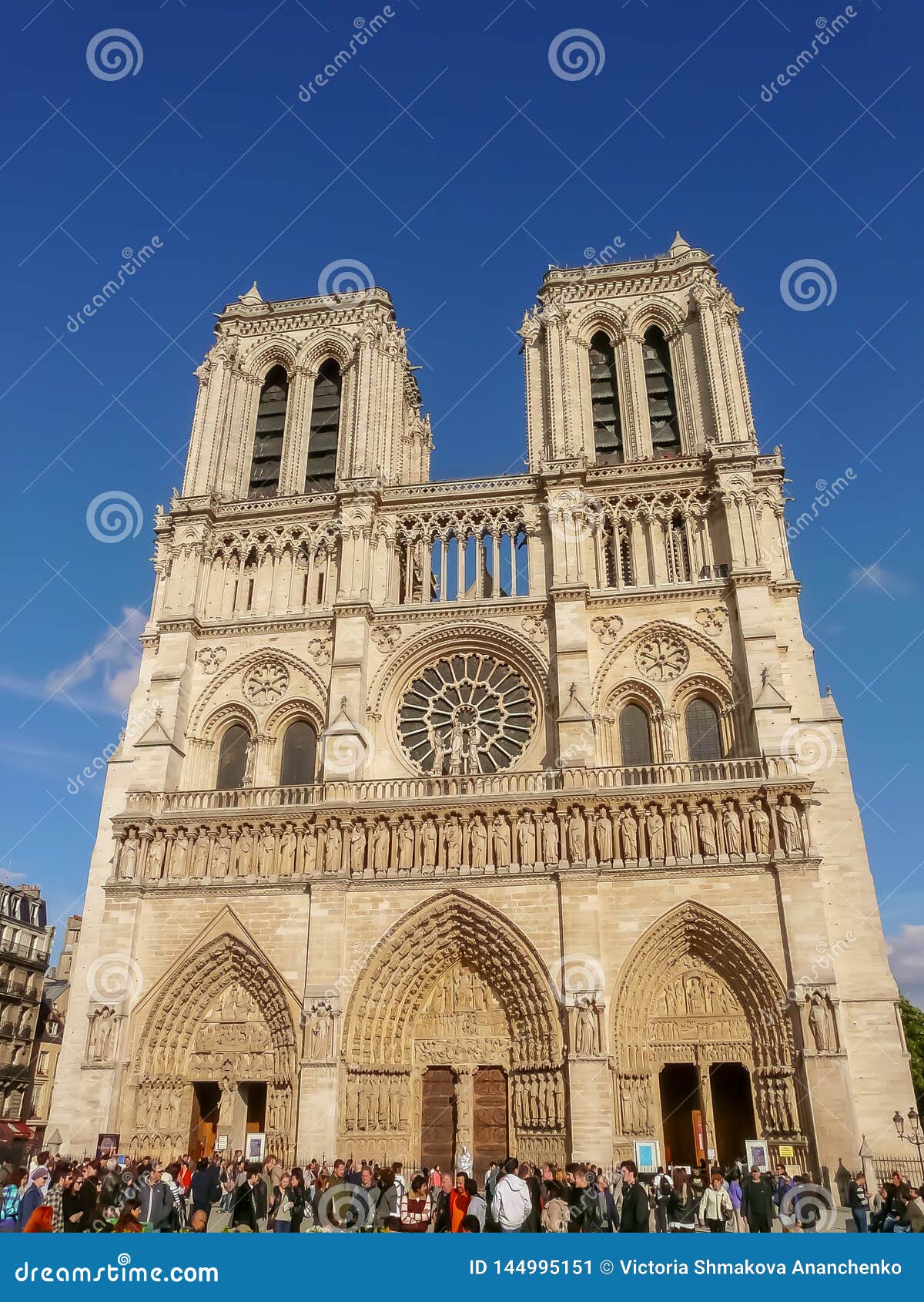 Interpersonal good Mainstream Tourists in Front of the Notre Dame De Paris Medieval Gothic Cathedral in  the Downtown Paris with the Spire before the Fire Editorial Photo - Image  of europe, ancient: 144995151