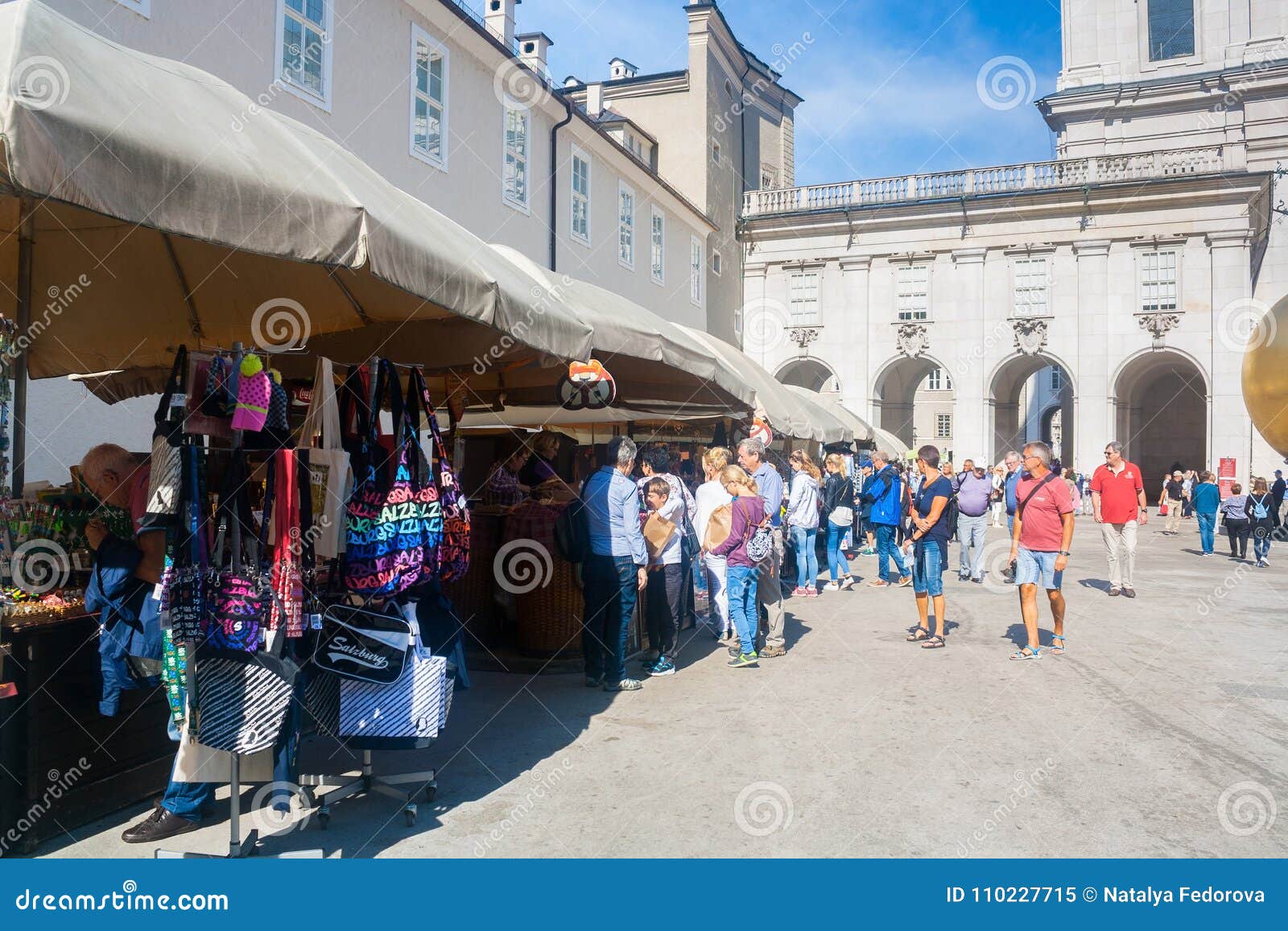 tourist shop salzburg