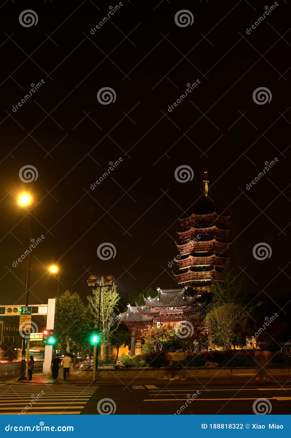 suzhou bao`ensi ta pagoda at bao`en temple in suzhou
