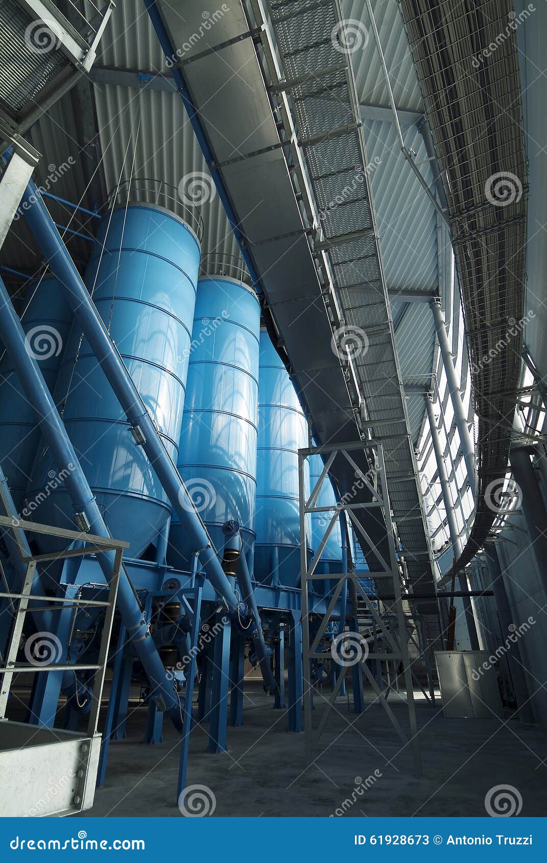 Tower Silos Bulk Storage stock image. Image of storage - 61928673