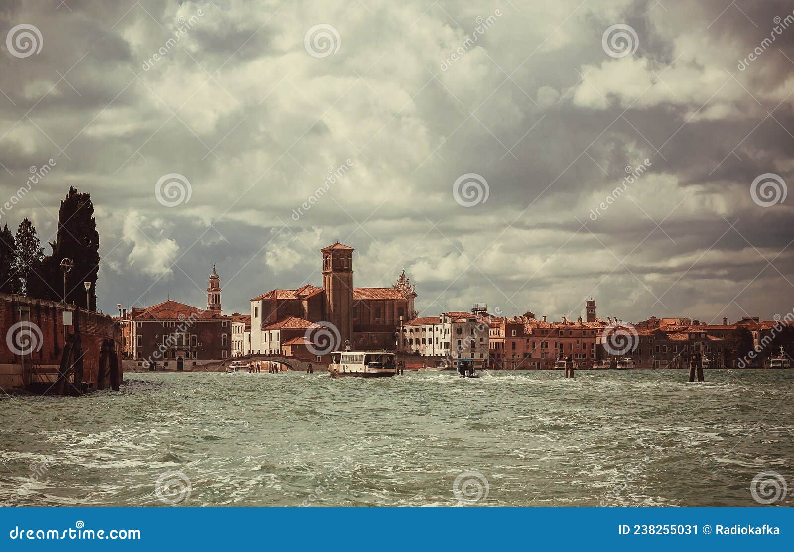 riverboats venice