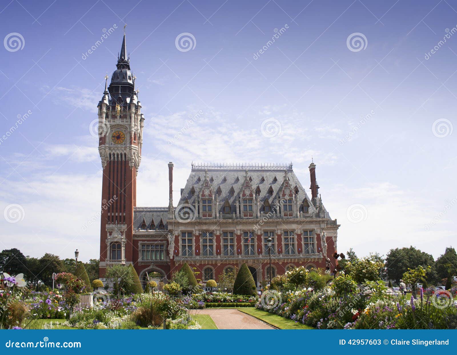Town halll of Calais stock image. Image of town, flemish 42957603