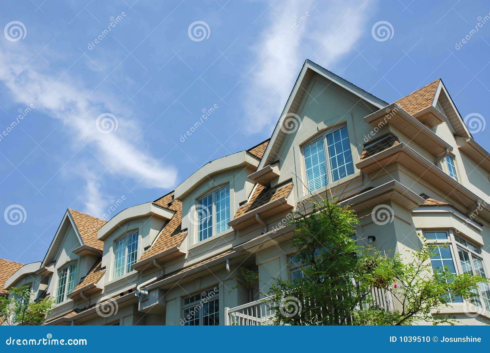 Townhomes cloud sky stock photo. Image of stucco, estate 1039510