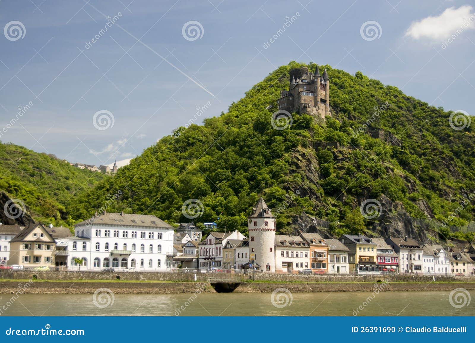 towns and castles along the rhine valley
