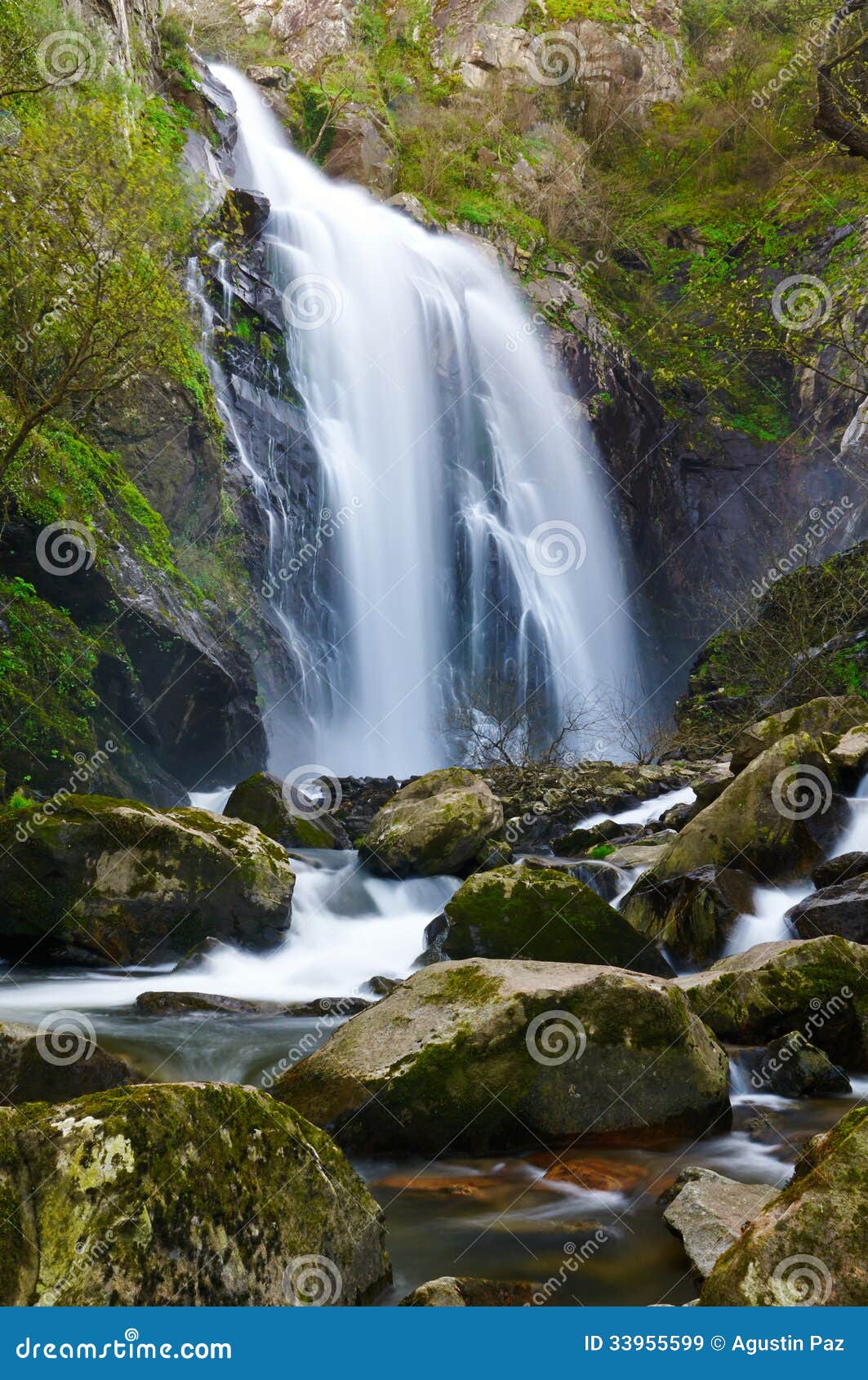 toxa waterfall, silleda, pontevedra, spain