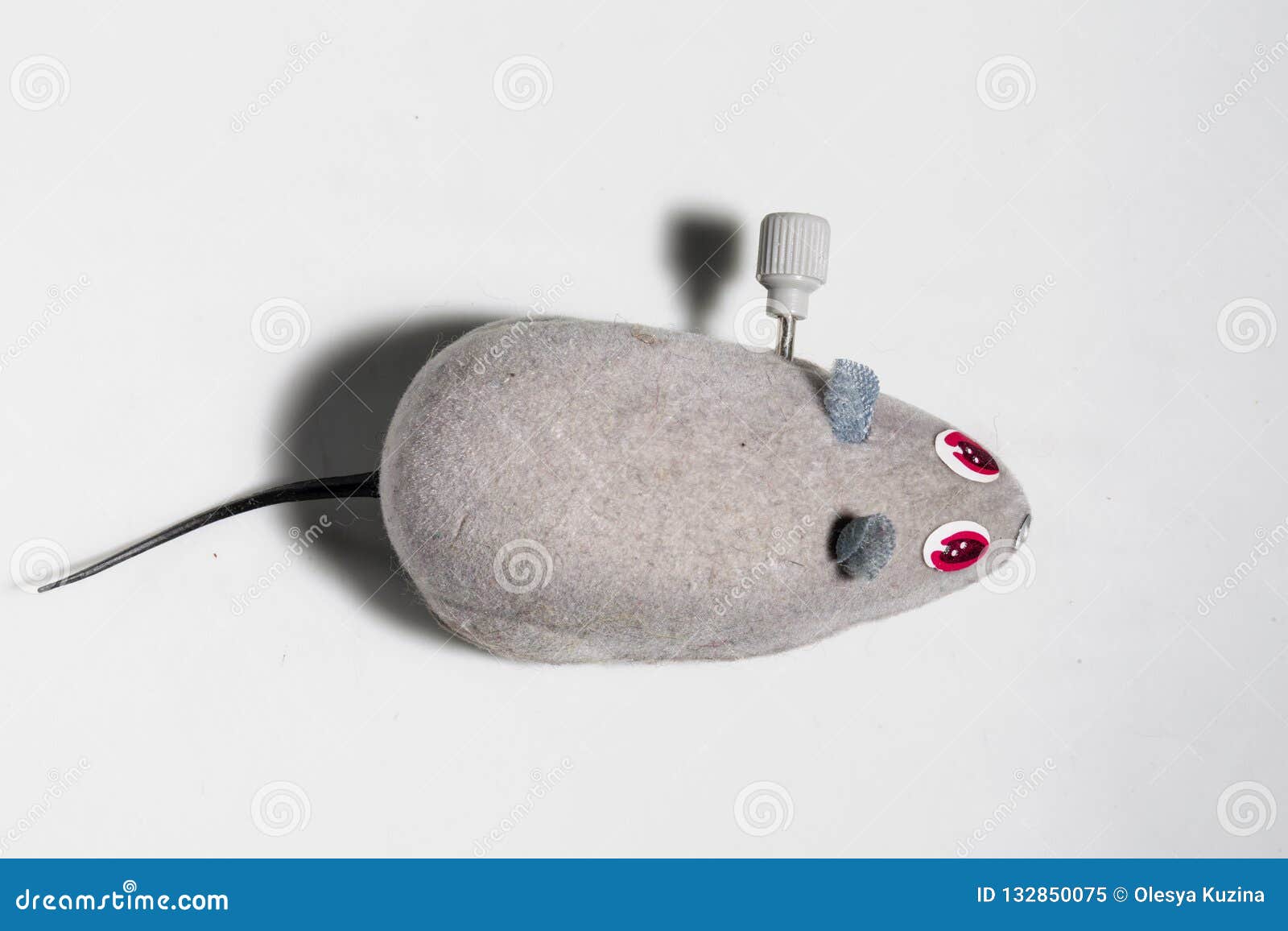 toy-clockwork-mechanical-mouse-white-bac