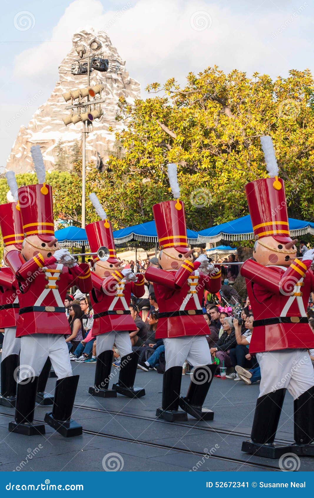 Toy Soldiers From Babes In Toyland At Disneyland Christmas Fantasy Parade Editorial Photo