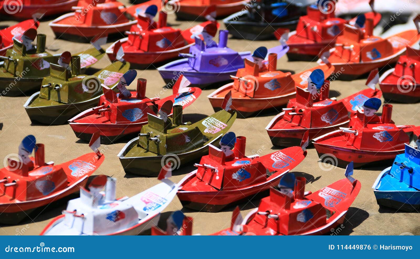 candle powered toy boat