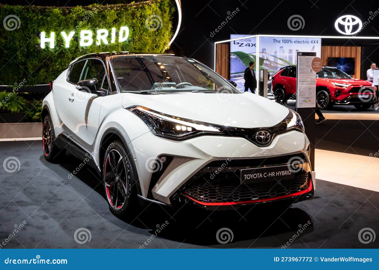 Toyota C-HR Hybrid Compact SUV Car Showcased at the Brussels Autosalon  European Motor Show. Brussels, Belgium - January 13, 2023 Editorial  Photography - Image of 2024, motor: 273967772