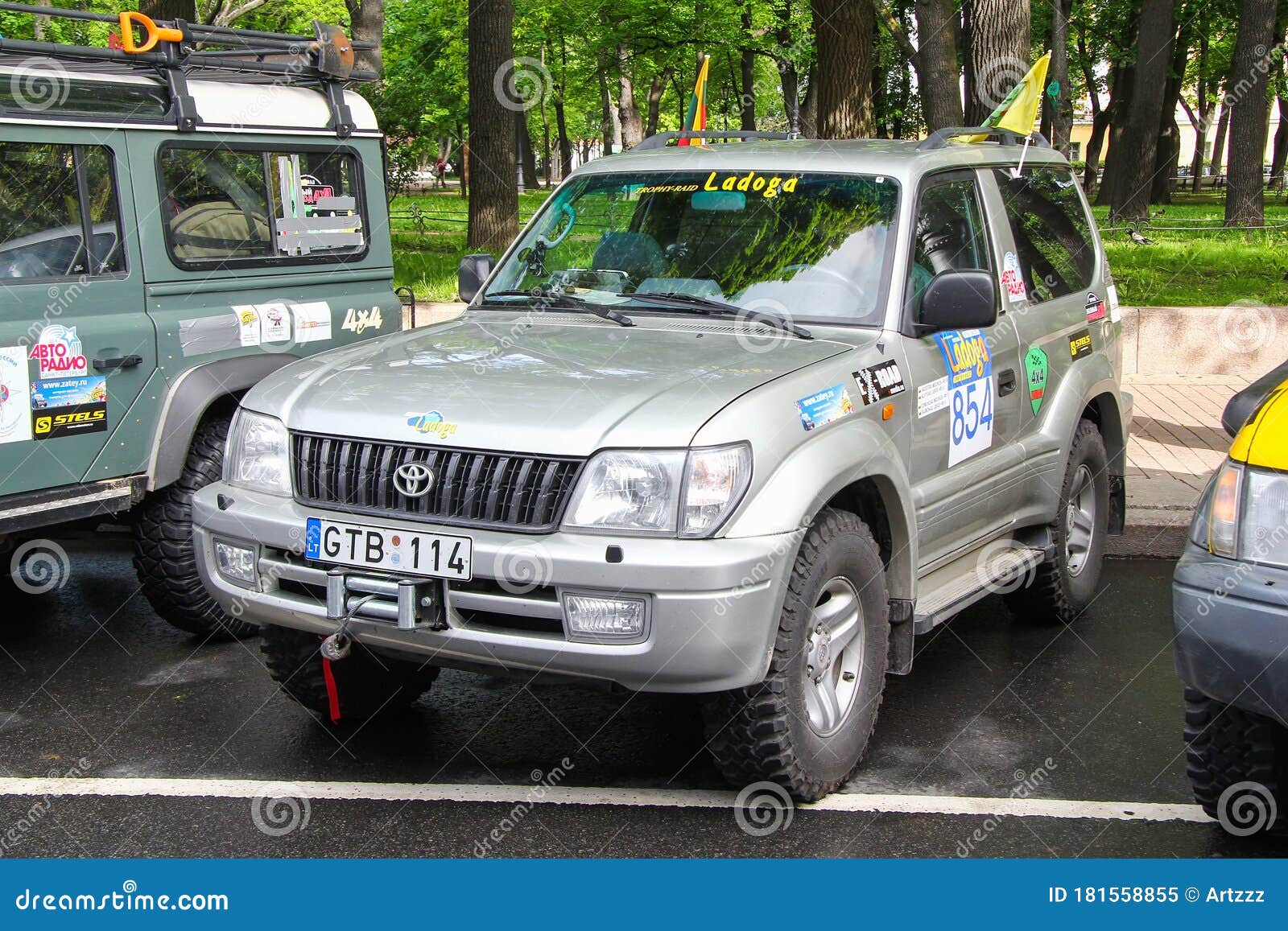 Toyota-Landkreuzer Prado 90 Redaktionelles Bild - Bild von prado