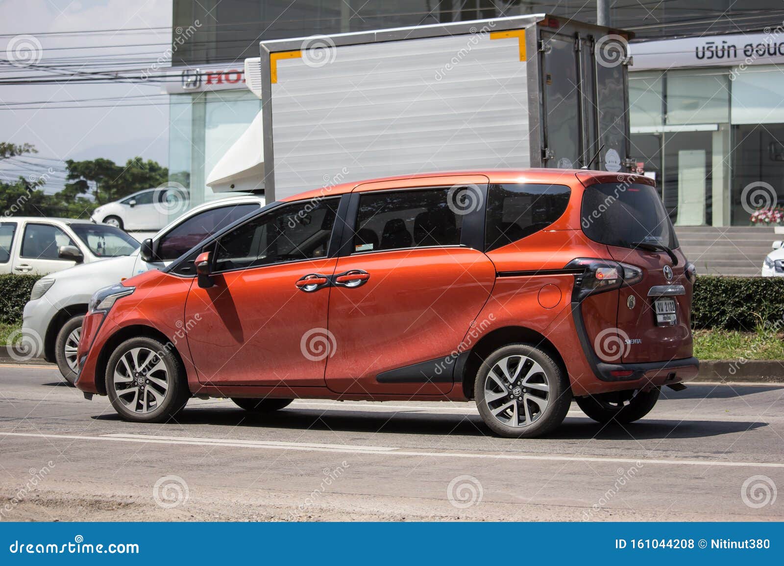 toyota red van