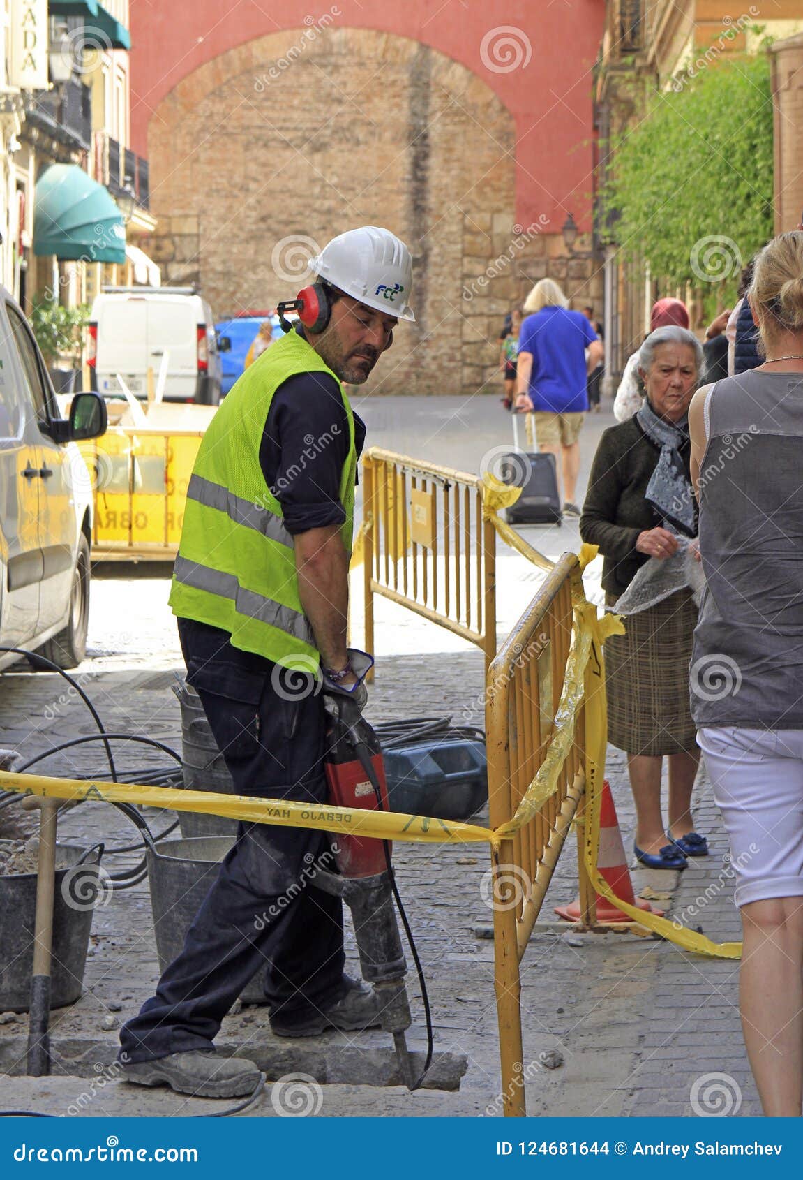 Fotos de Trabajador constructor taladros de martillo neumático