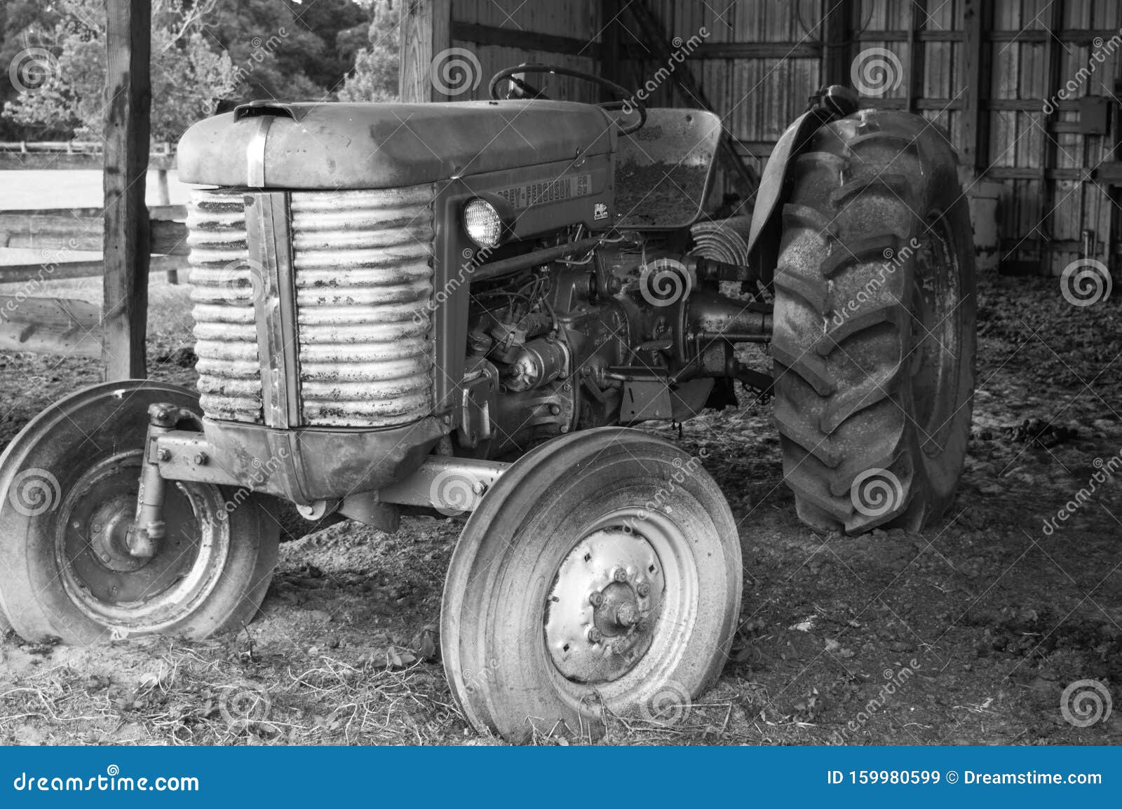 Batterie tracteur agricole MASSEY FERGUSON