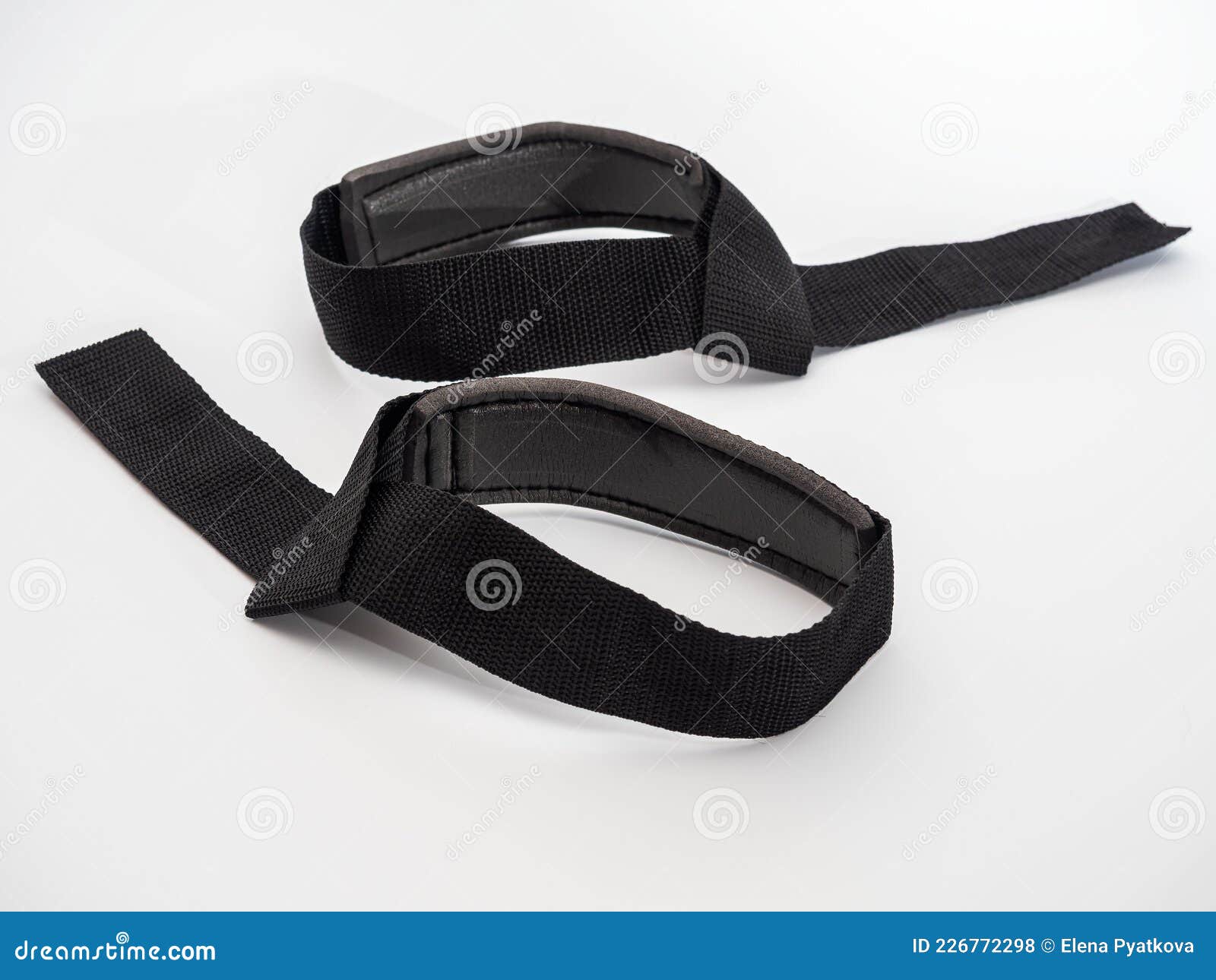 the traction straps are ed to handle heavy weights and provide additional grip support