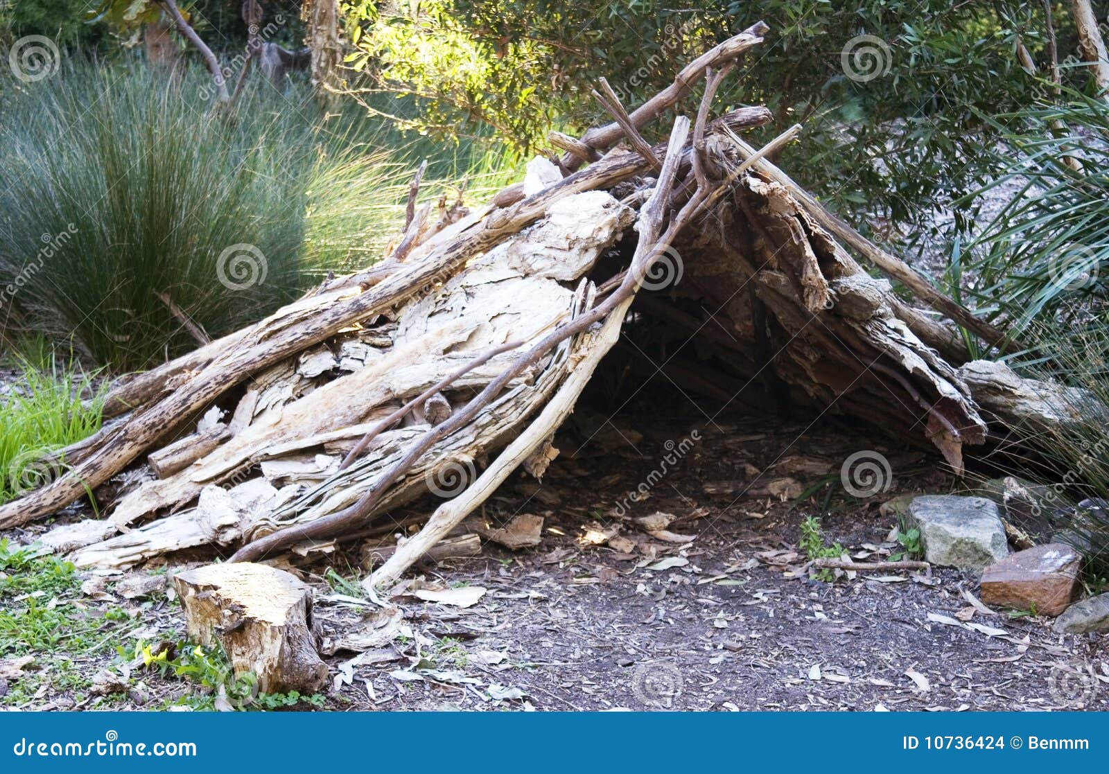fell The room Relationship 623 Aboriginal Hut Stock Photos - Free & Royalty-Free Stock Photos from  Dreamstime