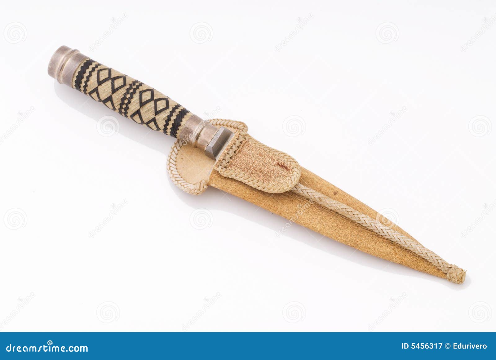 traditional argentinian gaucho knive