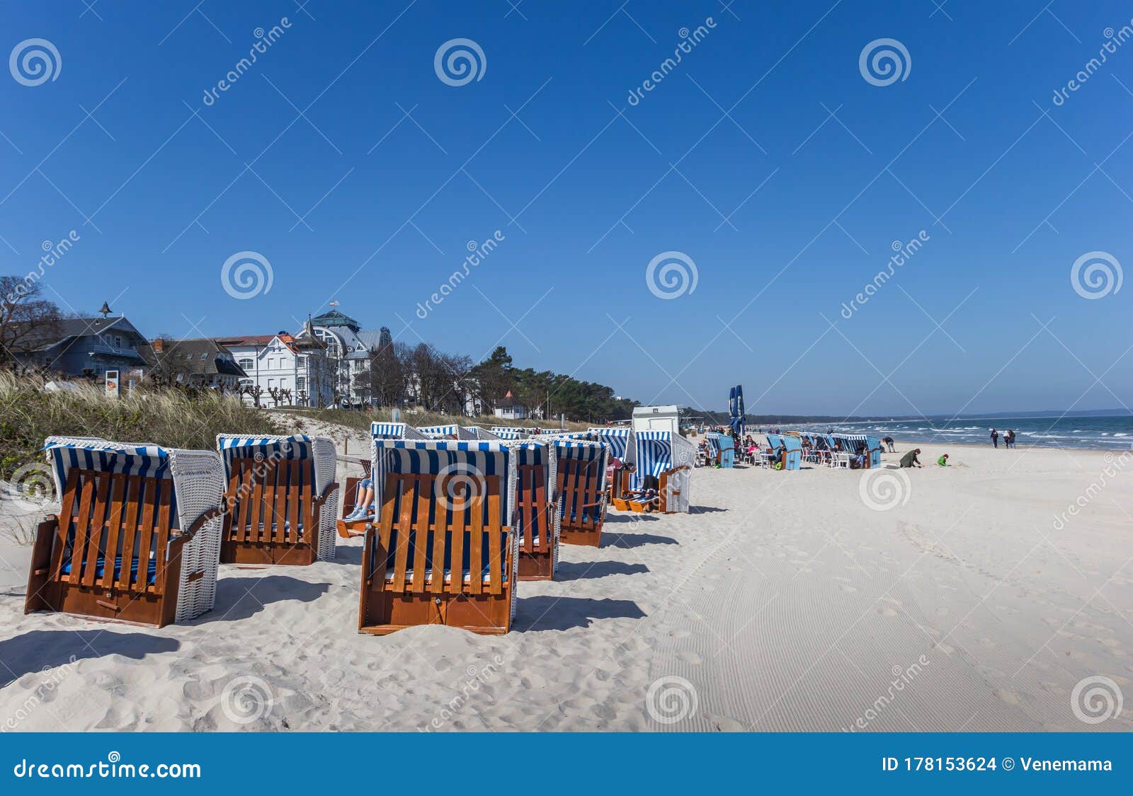 Prelude Hard ring Squire Traditional Chairs on the Beach of Binz on Rugen Island Editorial Stock  Image - Image of germany, town: 178153624
