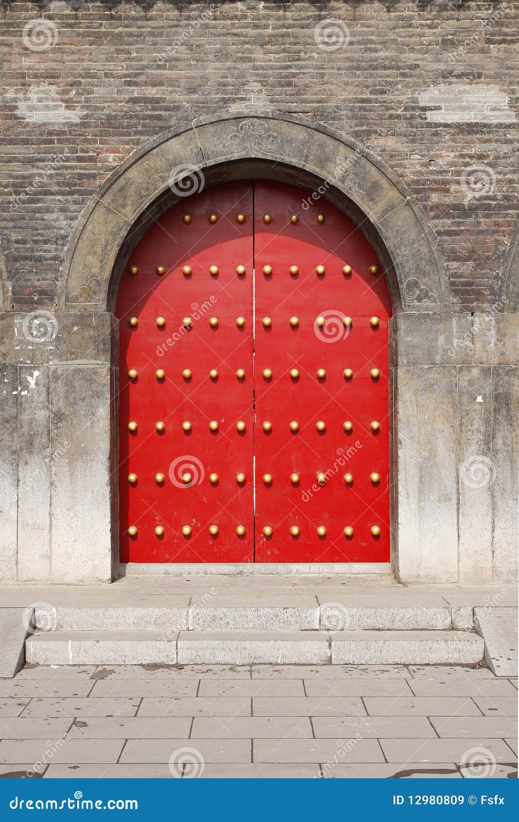 Traditional Chinese Door stock image. Image of buddha 12980809