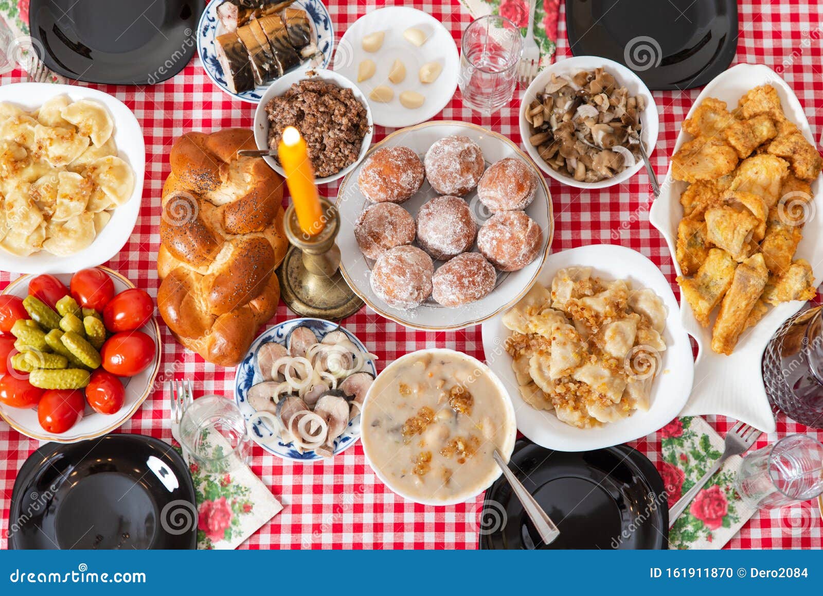 Traditional Christmas Table In Ukraine Twelve Dishes Kutya Stewed pin-on-ukrainian-smak