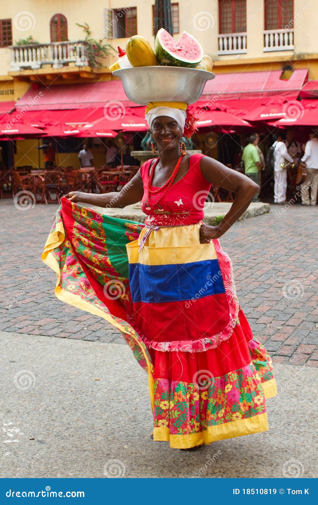 Traditional Columbian Woman With Fruit On Her Head Editorial Stock Image Image 18510819